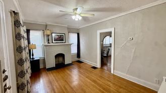 696 Erin Ave Sw - Photo 1 of 1