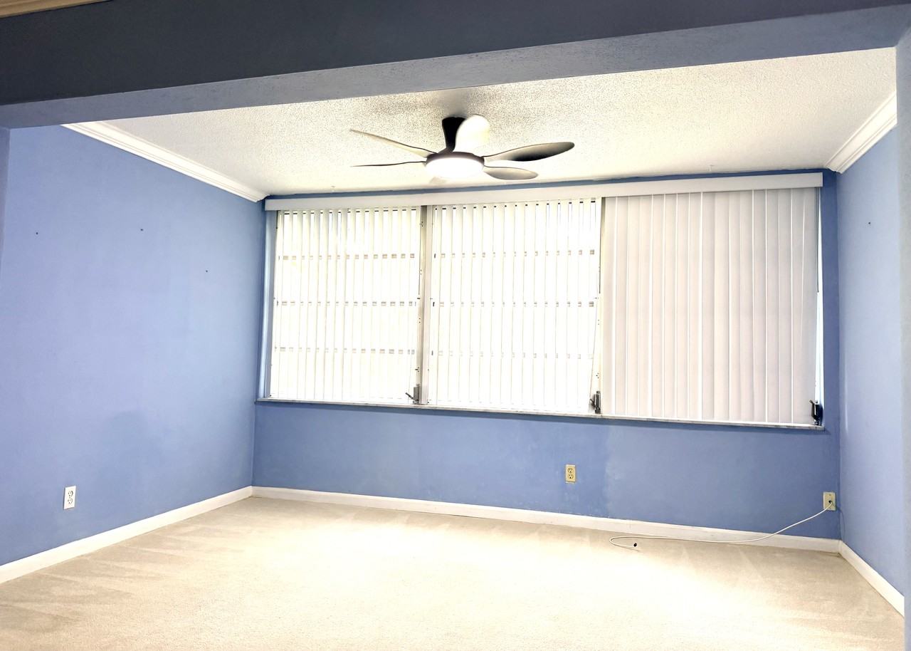 5880 38th Ave N #305 - Photo 3 of 9