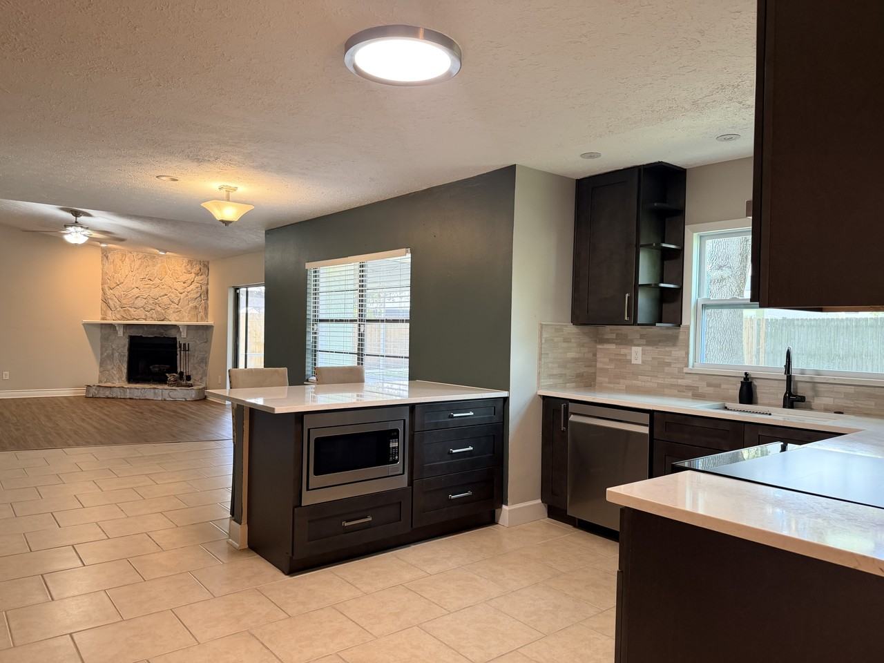 4017 Paddlewheel Dr - Photo 5 of 25