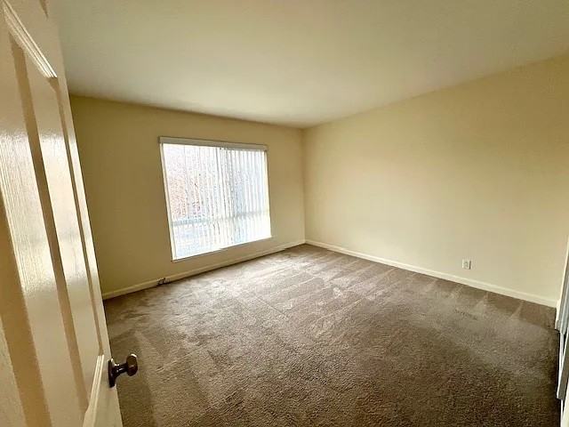 4680 Hamilton Ave - Photo 5 of 23
