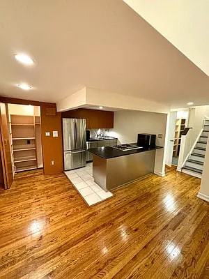 359 Broadway #12 - Photo 3 of 3