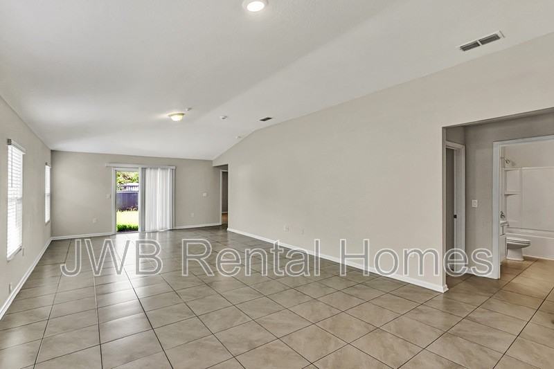 86833 Iron Rail Ct - Photo 7 of 20