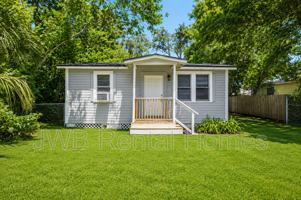 featured image of 2387 2nd Ave