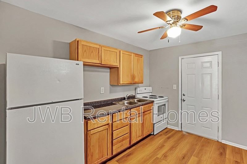 2387 2nd Ave - Photo 2 of 17