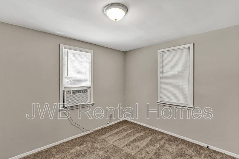 2387 2nd Ave - Photo 6 of 17
