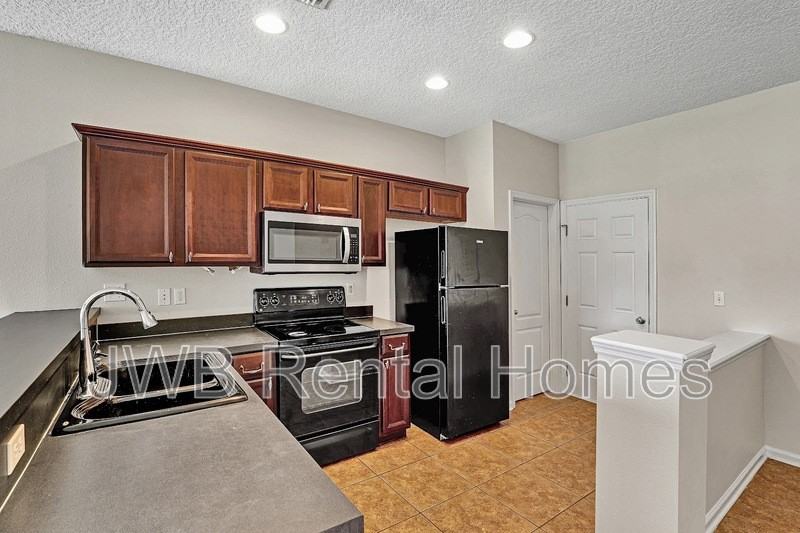 1512 Biscayne Bay Dr - Photo 4 of 22