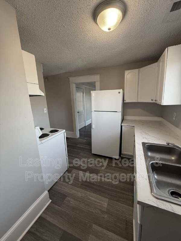 3410 Old Greensboro Rd #2 - Photo 5 of 18