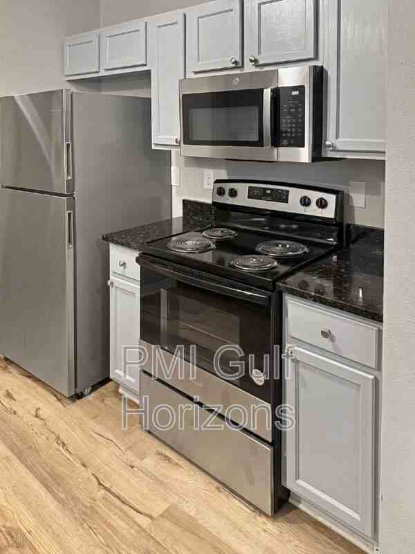 3356 La Leyenda Ct #C - Photo 5 of 20