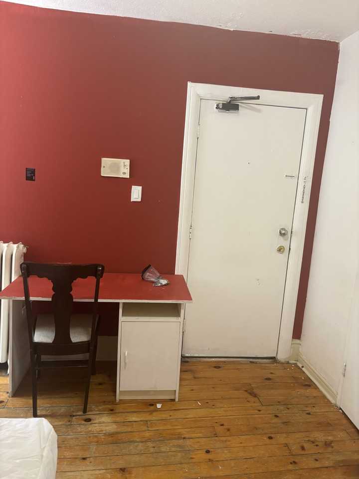 160 Spadina Avenue #Main - Photo 7 of 11