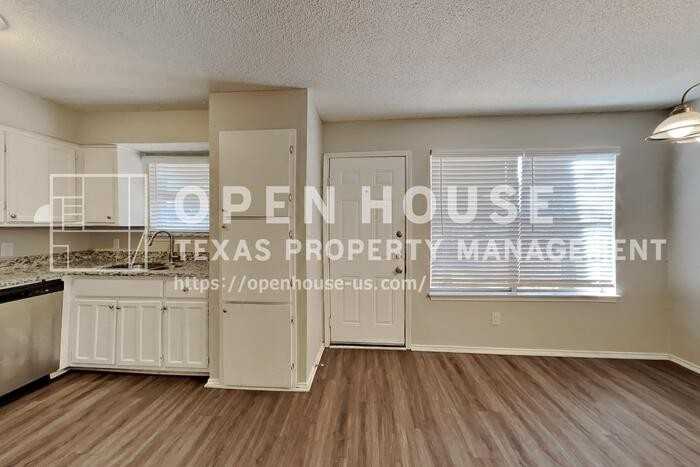 4814 Crest Dr - Photo 6 of 20