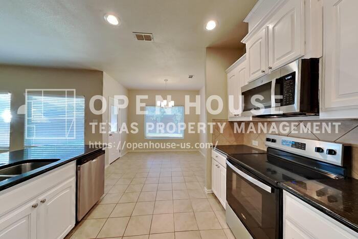 1716 Kachina Lodge Rd - Photo 6 of 20
