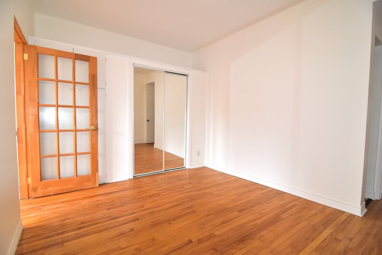 4840 Rue de Verdun #1 - Photo 5 of 9