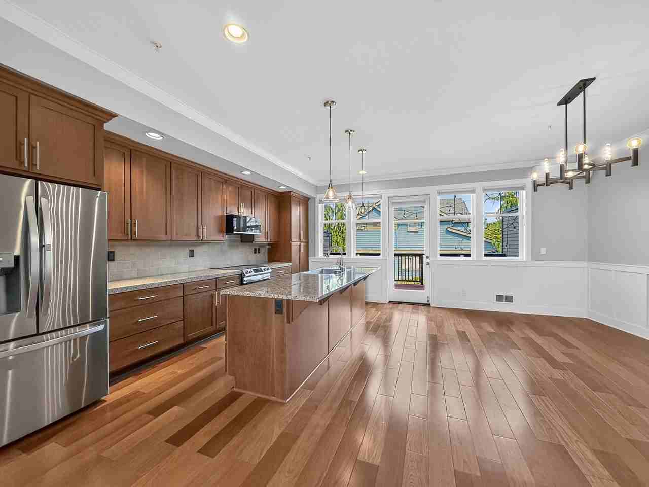 1078 Ne High St #1 - Photo 2 of 32