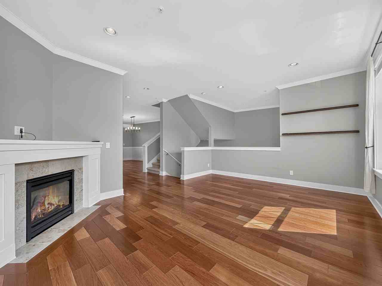 1078 Ne High St #1 - Photo 7 of 32
