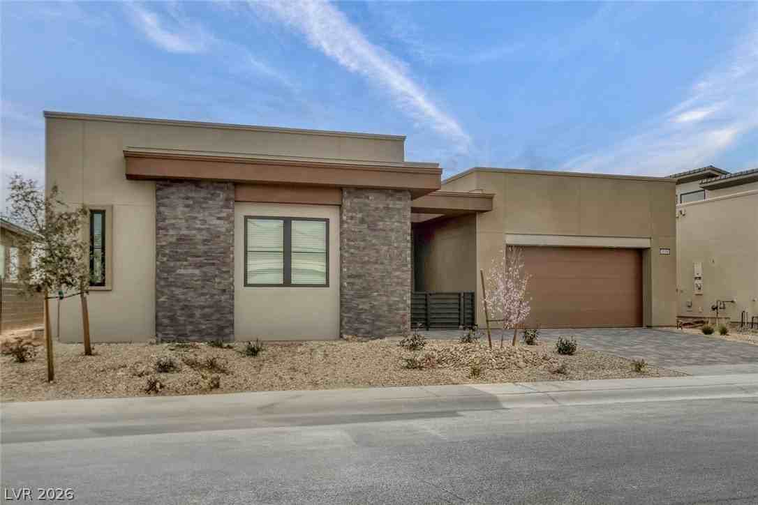 5008 Terramont Dr - Photo 3 of 46