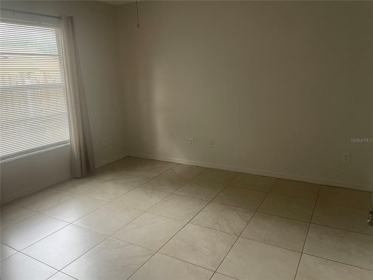 1349 Pierce St - Photo 5 of 7