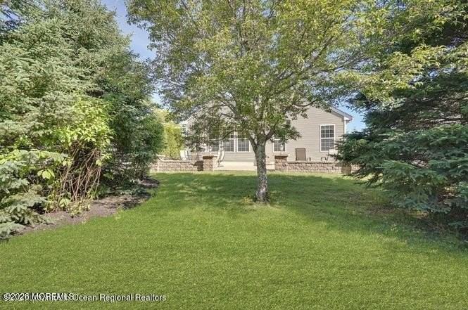 2 Marlow Dr - Photo 3 of 24