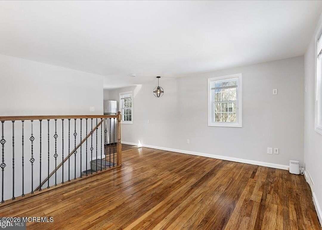 43 Iowana Ave - Photo 5 of 21