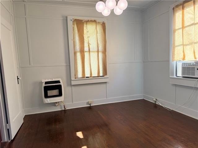 2754 Jasmine St - Photo 7 of 15