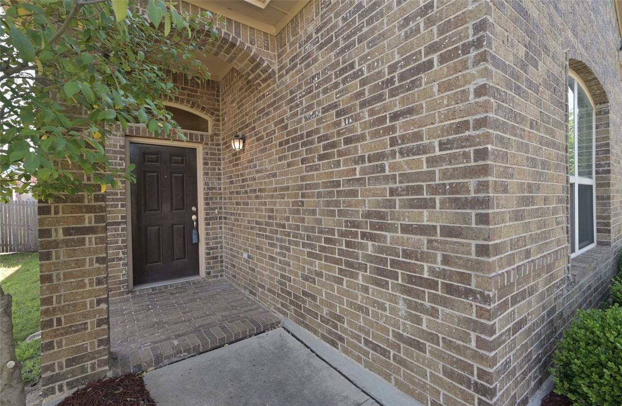 5933 Comanche Peak Dr - Photo 3 of 40