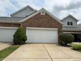 featured image of 4356 Pine Ridge Ct