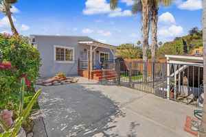 featured image of 3419 Holyoke Dr