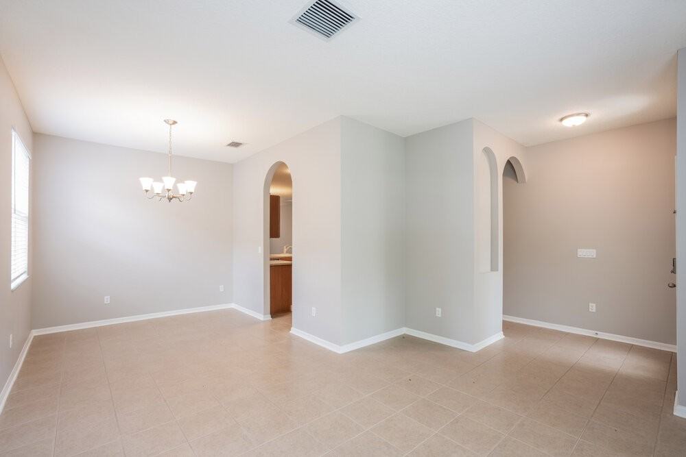 11410 Blue Lilac Ave - Photo 5 of 17