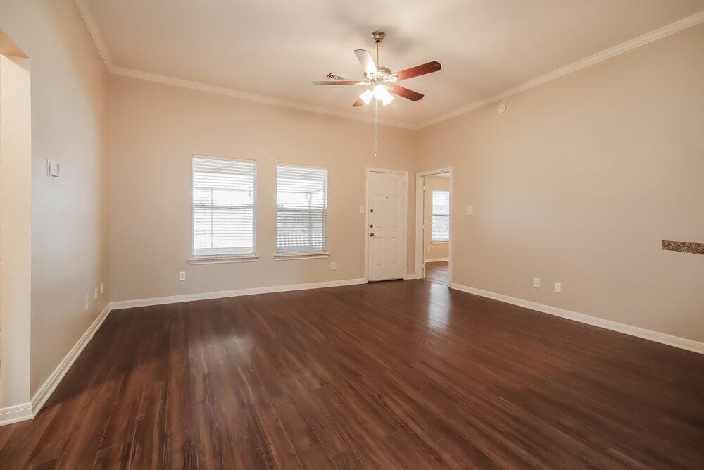 5016 Asia Ln - Photo 3 of 16