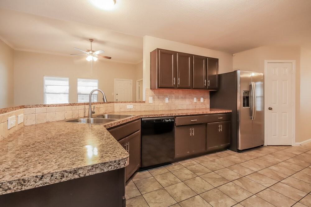 5016 Asia Ln - Photo 7 of 16