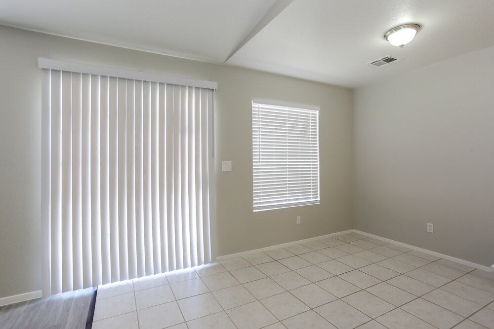 3020 Honeysuckle Ave - Photo 6 of 15