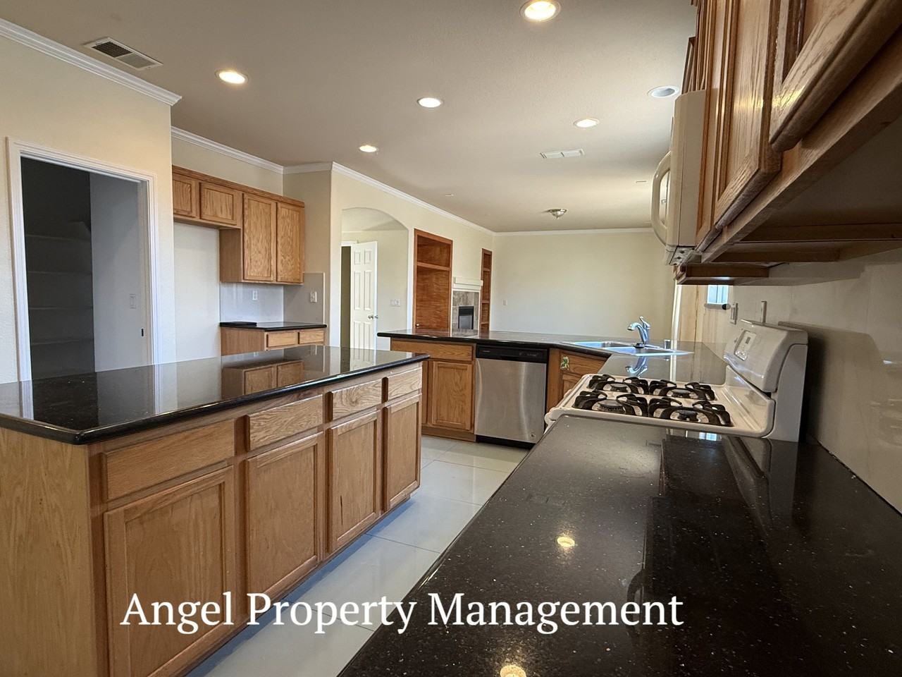 5301 Nectar Cir #1 - Photo 3 of 16