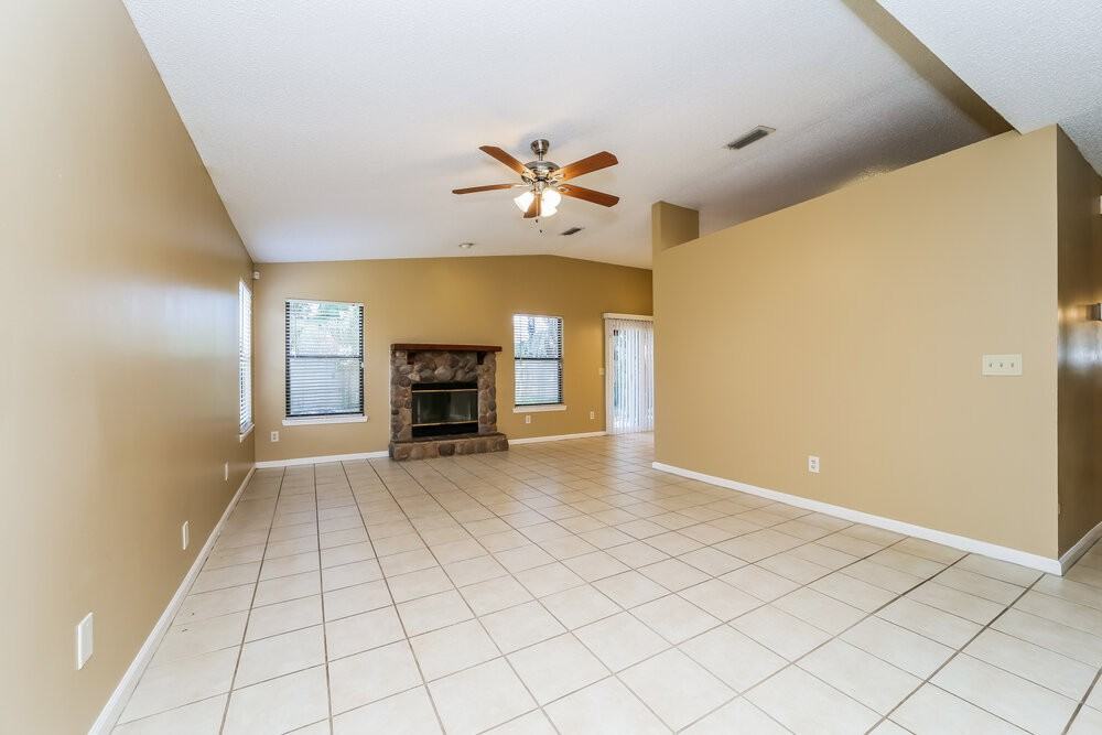 2244 Aspen Ridge Ct - Photo 3 of 16