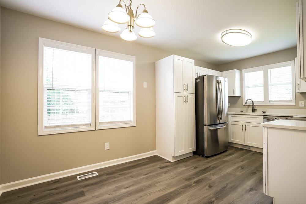 4909 Windblown Ct - Photo 7 of 17