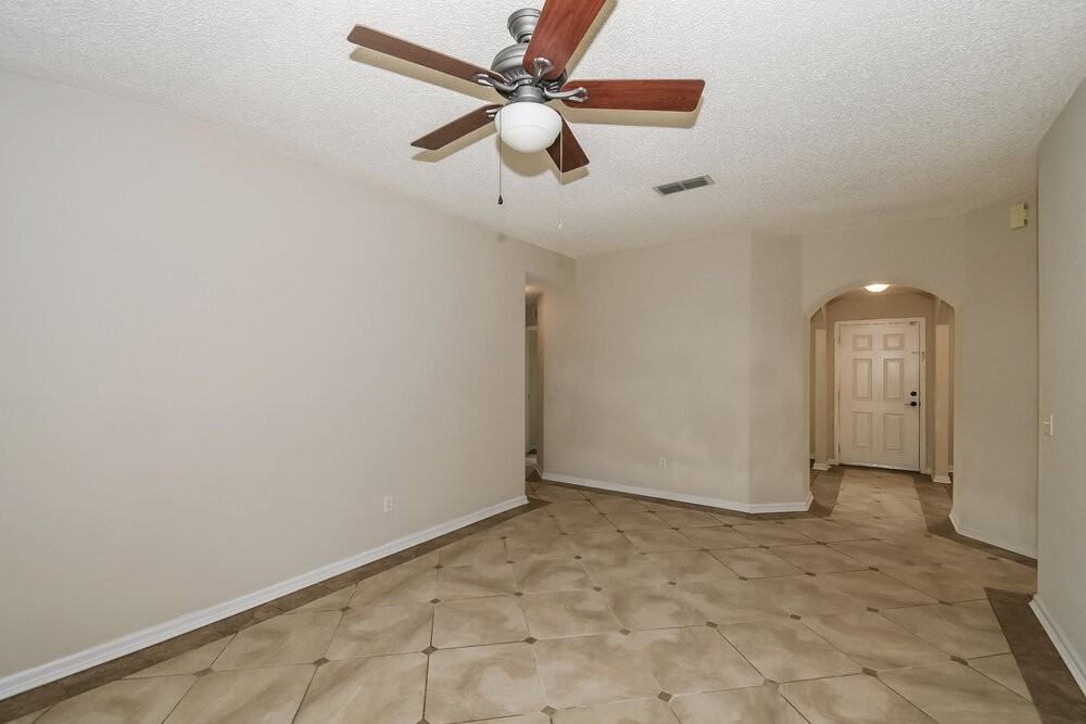 12710 Dunns View Dr - Photo 4 of 16
