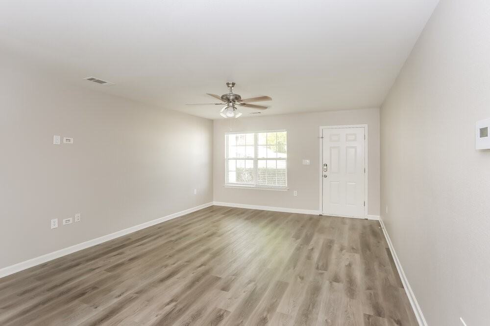 716 Overlook Rd - Photo 6 of 17