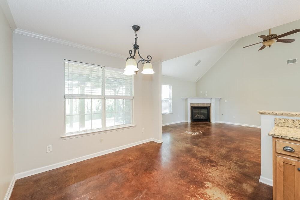 2747 Mariah Ln - Photo 6 of 17