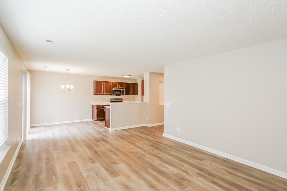 123 Ivy Hill Ln - Photo 5 of 17