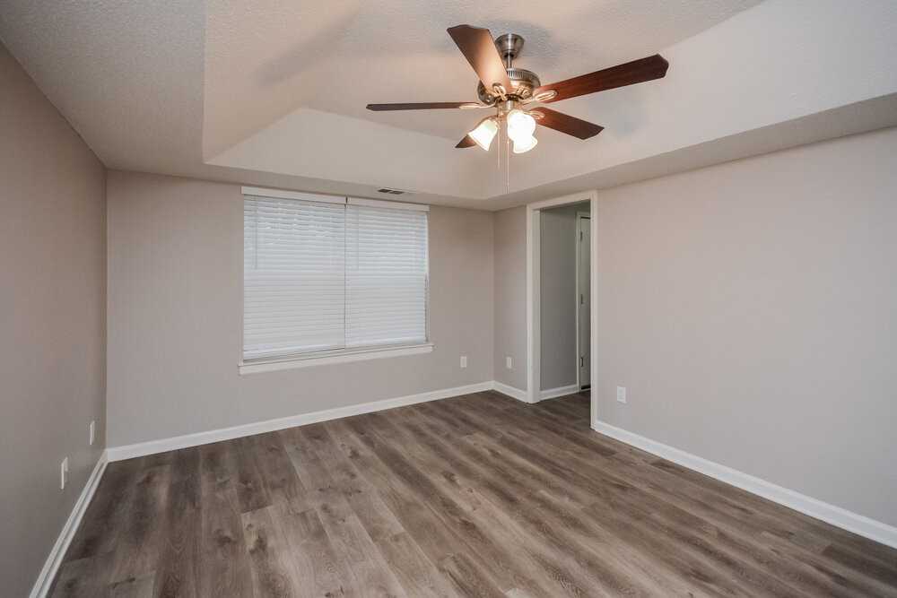 5490 Northcut Dr - Photo 5 of 17