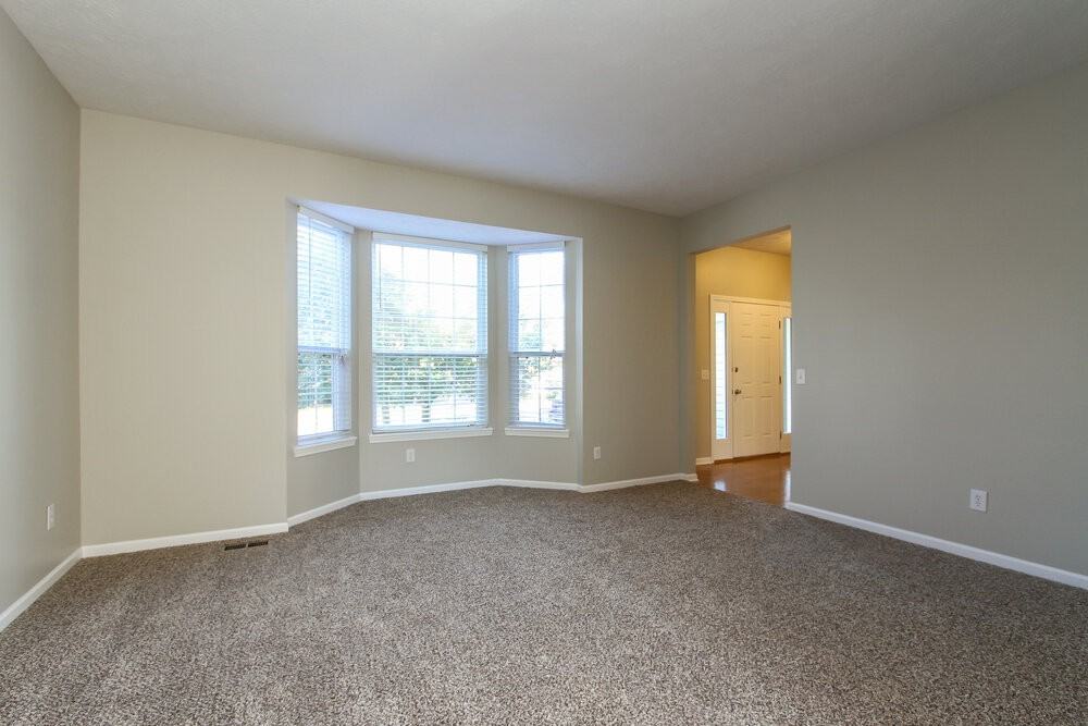 8339 Glen Highlands Dr - Photo 2 of 16