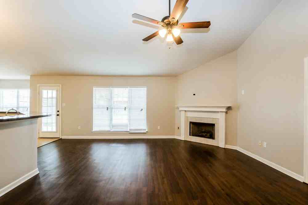 2717 Baird Dr - Photo 3 of 17