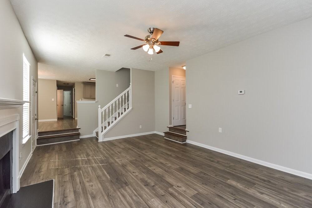 1580 Smithson Ct - Photo 5 of 17