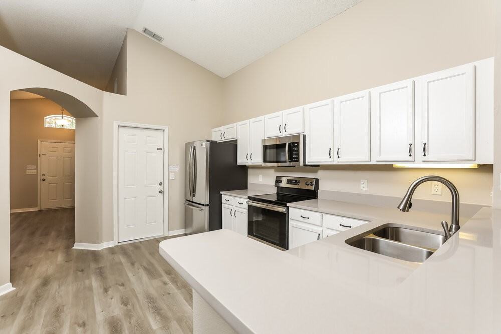 130 Kinney Ct - Photo 6 of 16