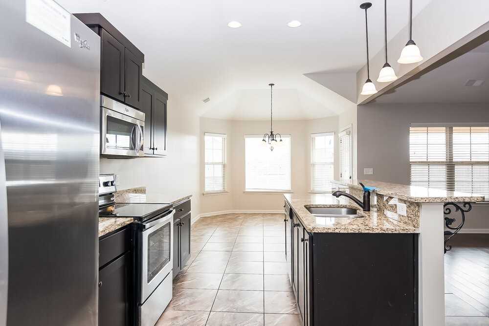 2847 S Cherry Dr - Photo 4 of 13