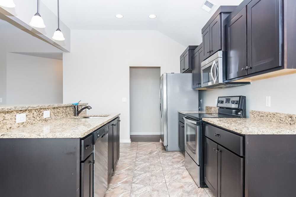 2847 S Cherry Dr - Photo 5 of 13