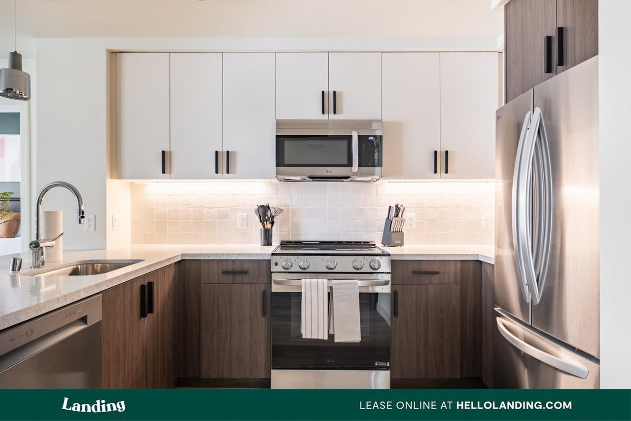 549 S. Harvard Blvd - Photo 3 of 50