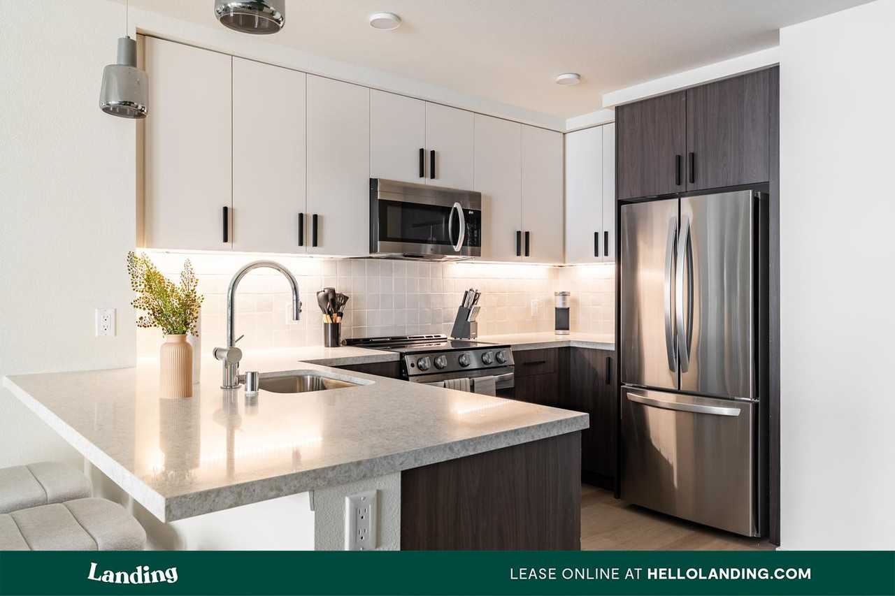549 S. Harvard Blvd - Photo 4 of 50