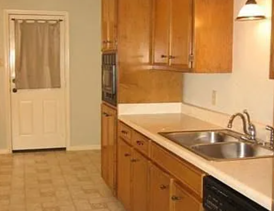 1512 Bryant Way - Photo 7 of 12