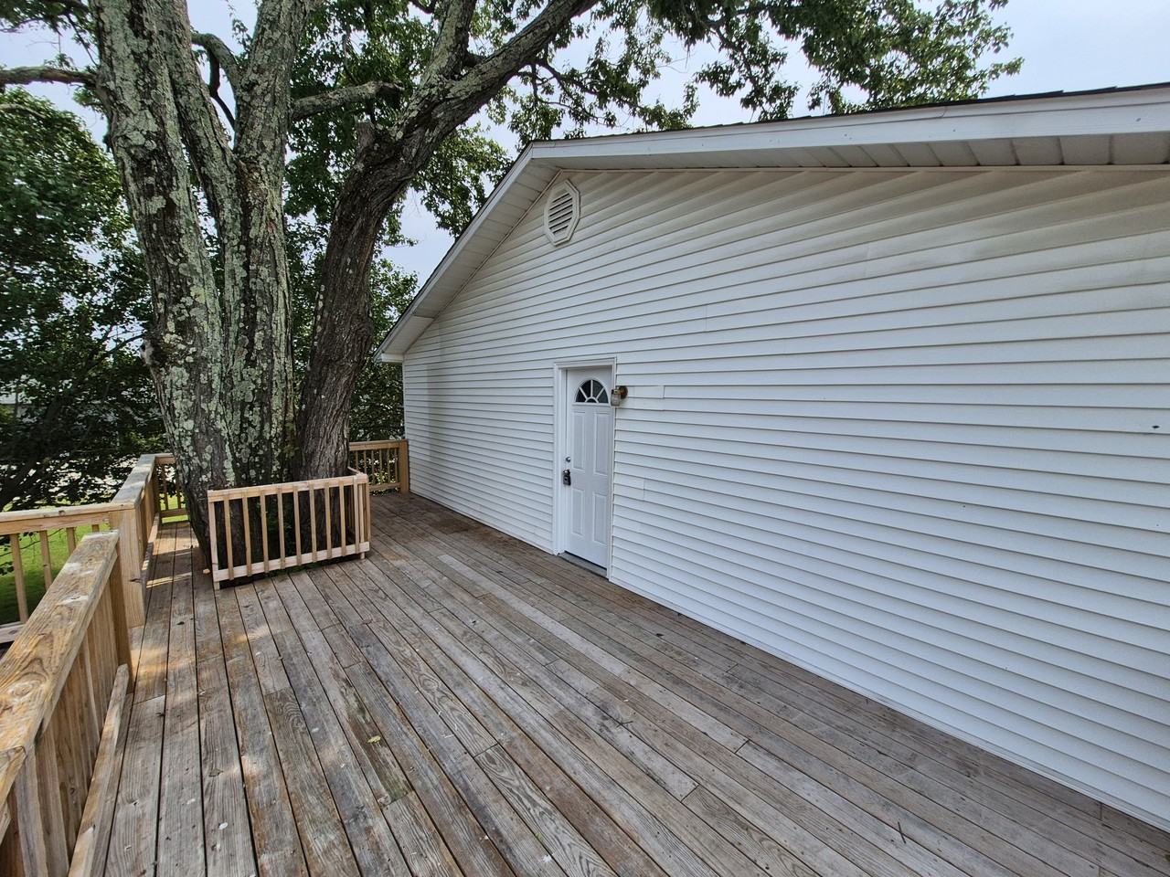 10611 W Manslick Rd - Photo 3 of 11