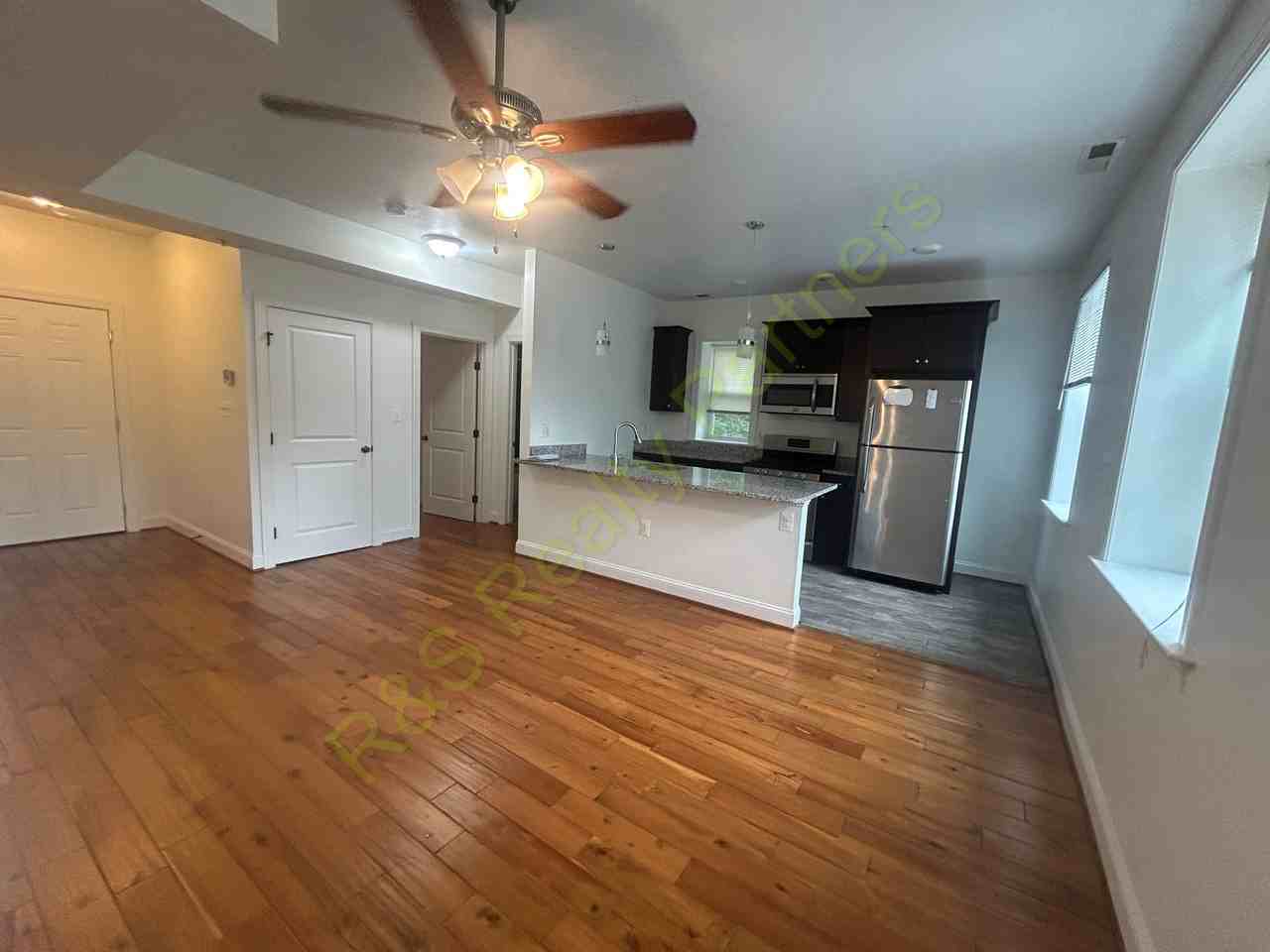 301 E 29th St #2 - Photo 3 of 10