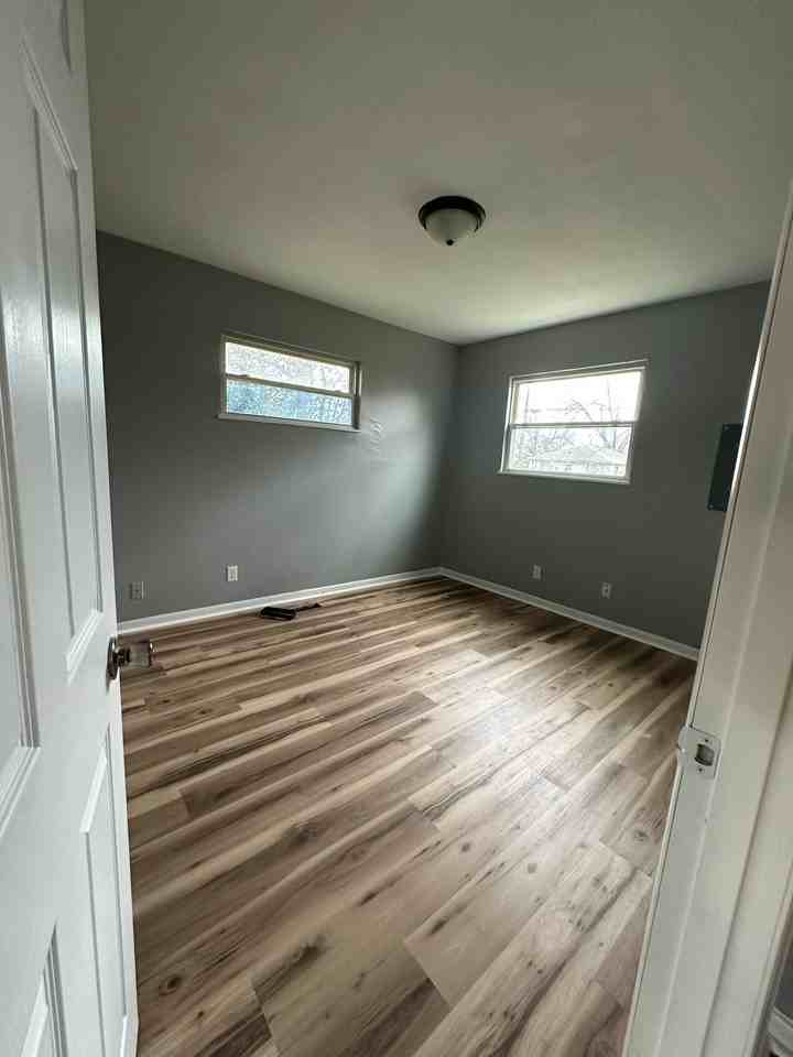 3330 Laurel St - Photo 2 of 6
